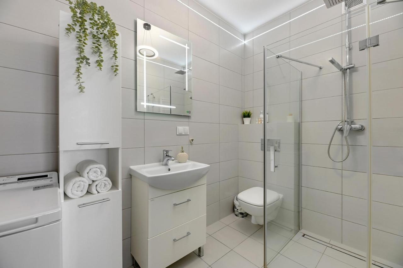 Downtown Apartments Sadova City Center & Parking Gdansk Exterior photo